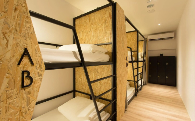 Let’s Hostel