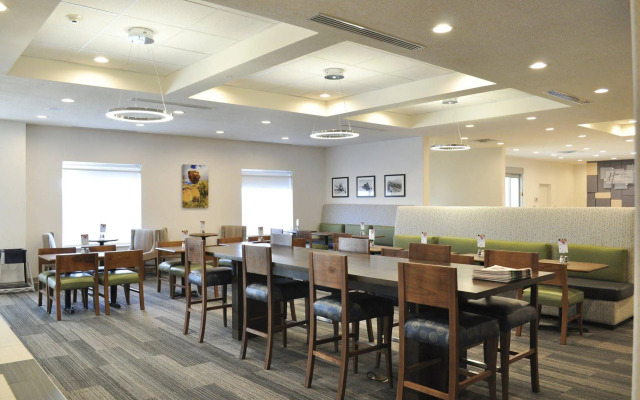 Holiday Inn Express & Suites Price by IHG