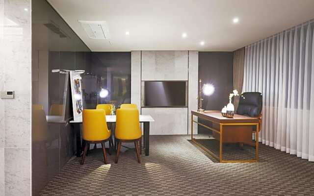Ramada Encore By Wyndham Jeongseon