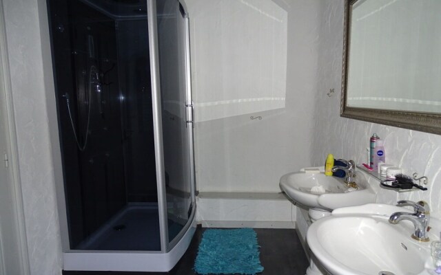 Beautiful Apartment in Saint-Prix with Swimming Pool