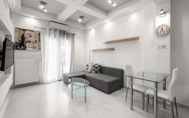 Cosmopolitan Apartments Nilie Suites & Aprts
