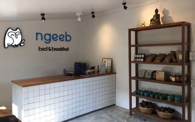 Ngeeb Bed & Breakfast