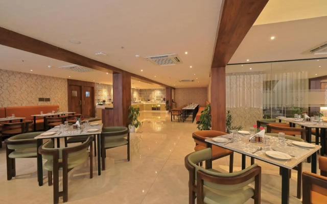 Hotel Grand Continent Premiere, Banjara Hills, Hyderabad