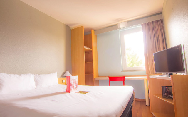 ibis Colmar Est