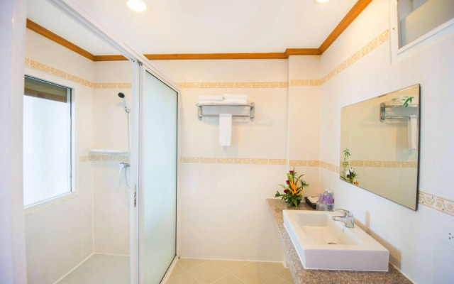Tri Trang Beach Resort by Diva Management
