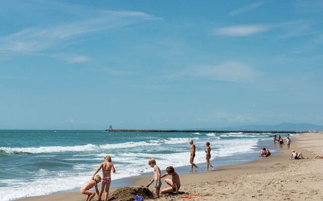 Luxury Chalet With air Conditioning 900 m. From the Beach