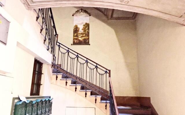 Colonne Apartment N° 15