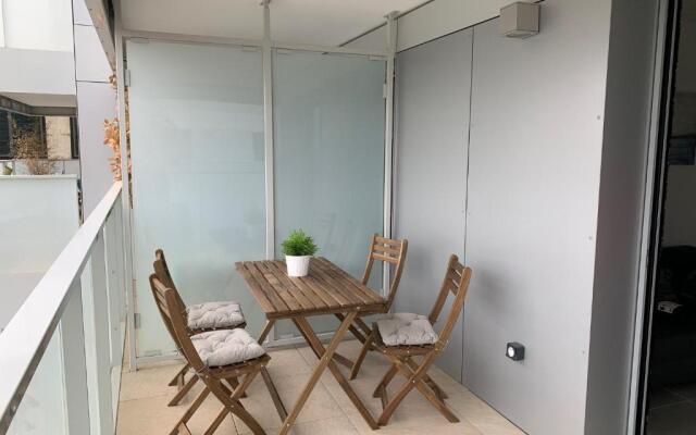 2 Pièces - Europe - Confort