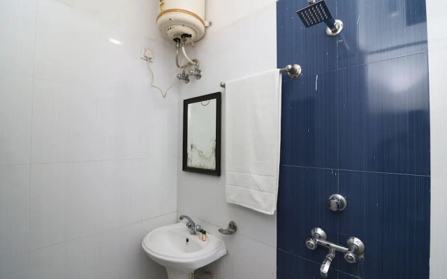 OYO 24199 Hotel Ojus Tower