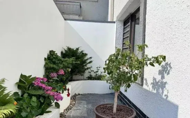 Aiju Art Hotel (Yingkou Institute of Technology Olympic Sports Center)