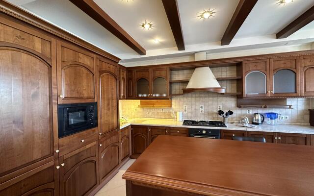 Artinvest (Артинвест) на улице Япеева