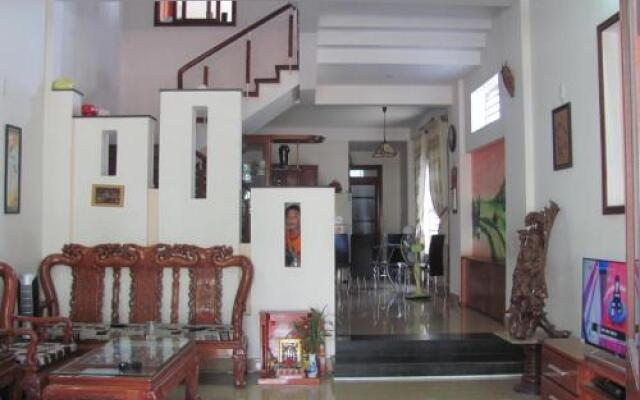 Hong Tran B&B