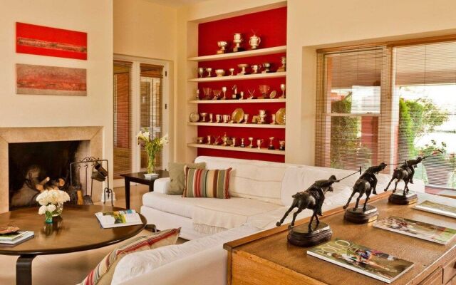 La Aguada Casa de Polo by DON