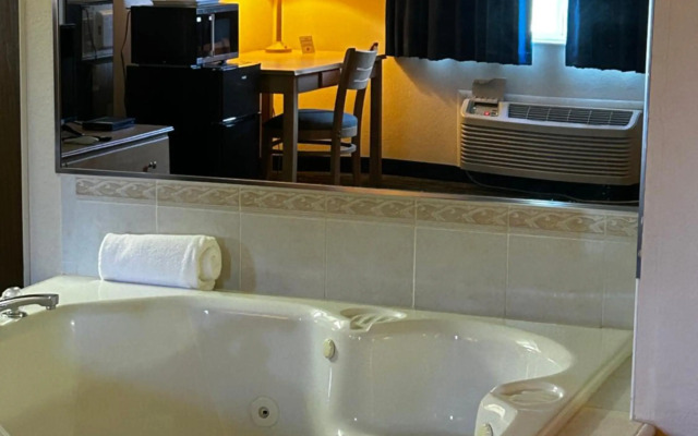 Ameristay Hotel Inn & Suites Waverly