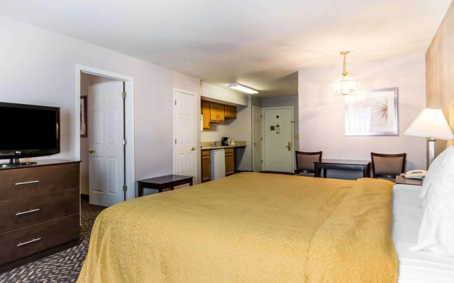 Quality Inn & Suites University/Airport