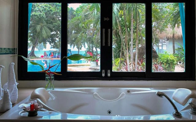 Sand Sea Beach Resort