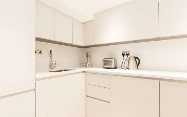 The Saint Stephen s Gardens Mansion VII