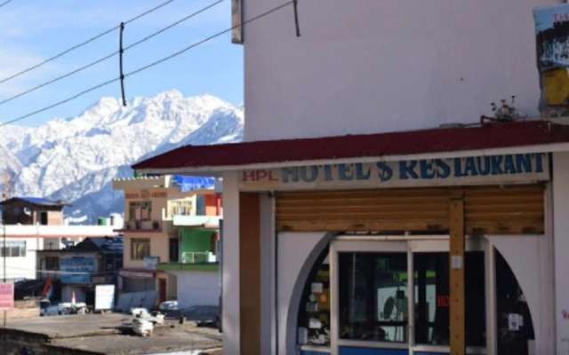 Pandey Lodge Munsiyari by Goroomgo