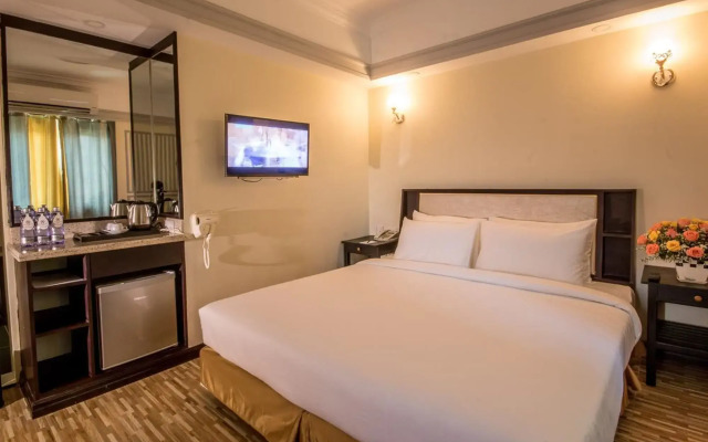 Hotel Heaven Yangon