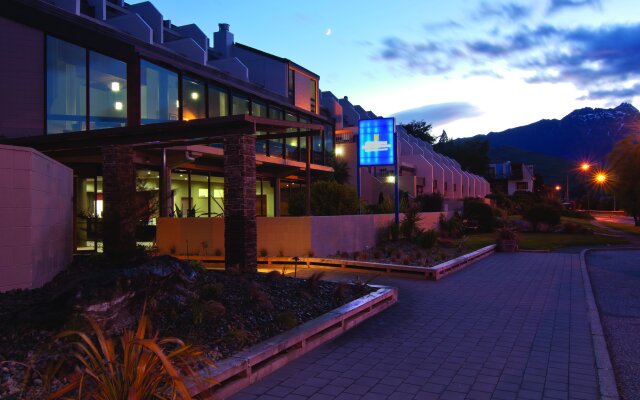 Copthorne Hotel & Apartments Queenstown Lakeview