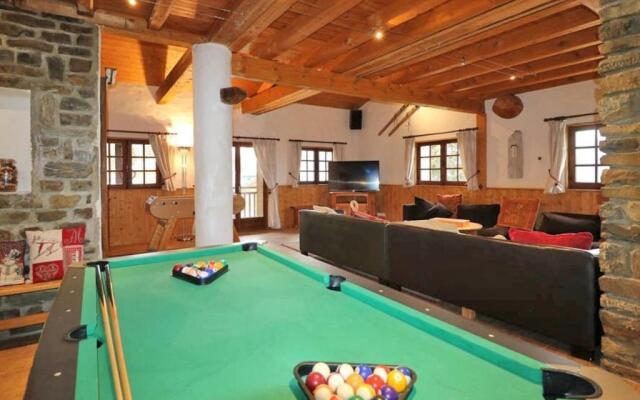 Chalet Montvalezan-La Rosière, 9 pièces, 19 personnes - FR-1-398-632