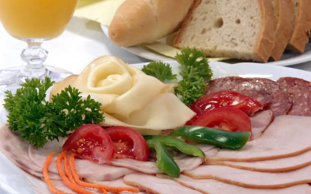 Studio Central Point