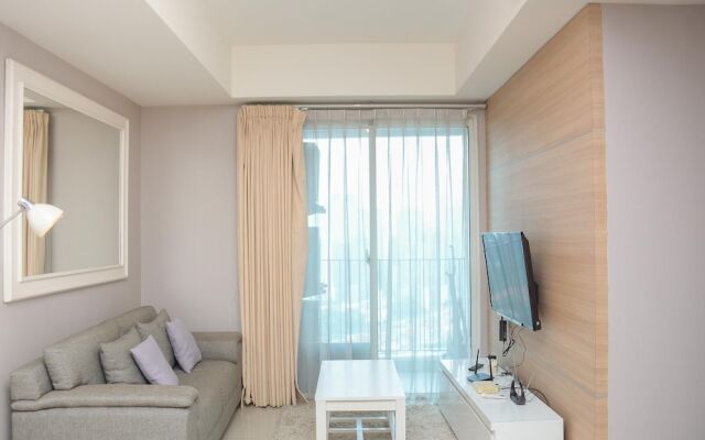 Homey And Cozy Stay 2Br At Casa Grande Apartment