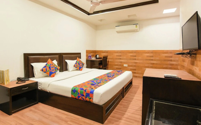 Fabhotel Green Park