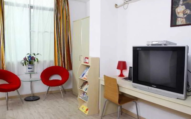 Super 8 Hotel Guangzhou Huanghuagang Branch