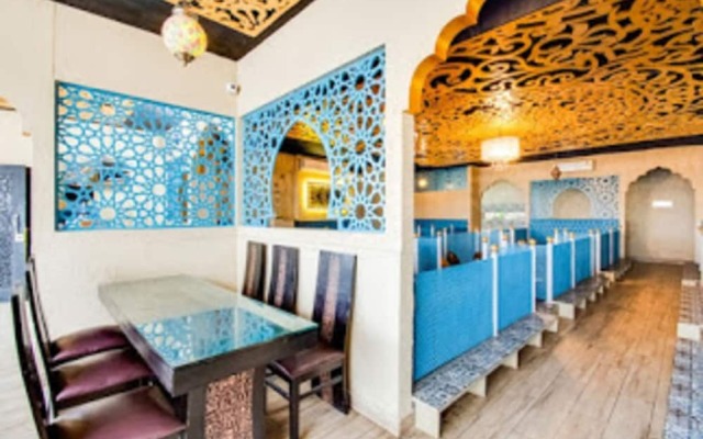 Capital O 62639 Inn The Centre