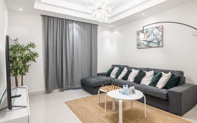 Mabaat - Masakin Al Hamra - 612