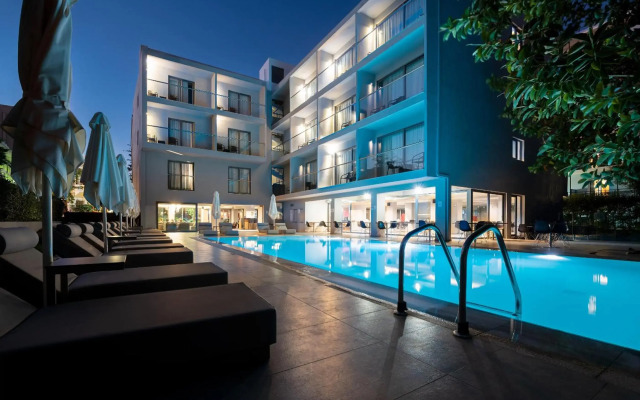 Oktober Downtown Boutique Hotel