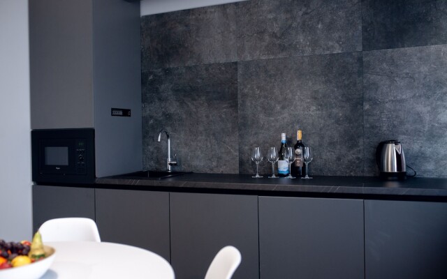 Spacious Apartment Center