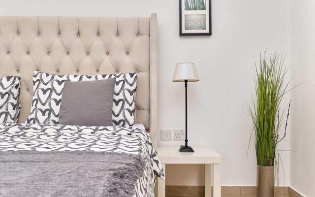 Cozy 1BR apartment Marina Crown