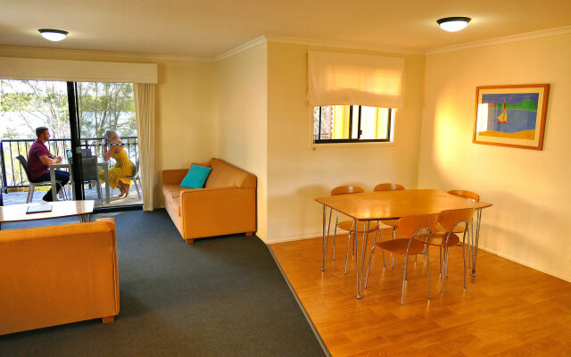 Noosa Lakes Resort