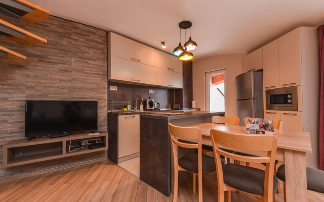 FM Deluxe 2-BDR - Apartment - The Maisonette