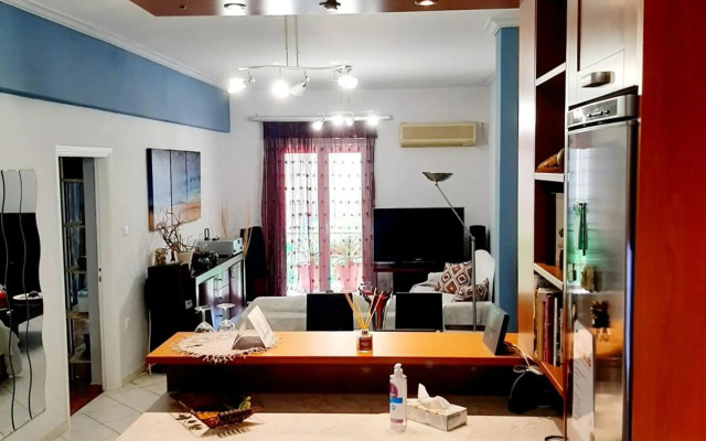 Large terrace apartment near city centre