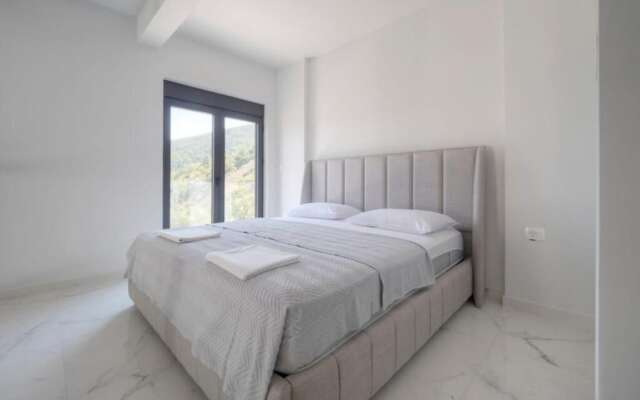 Seaview Villa with pool Vanja