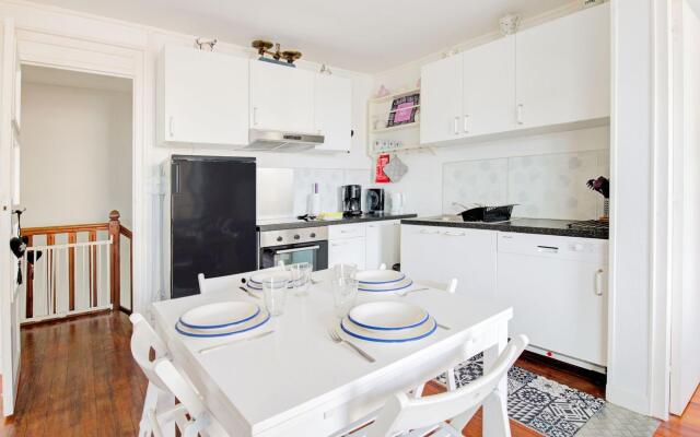 Attractive Apartment in Isigny-sur-mer Near Centre