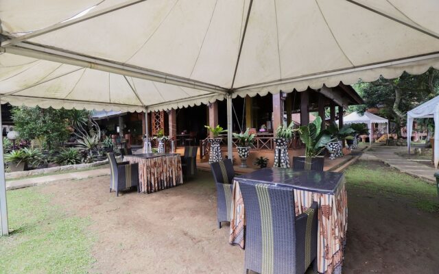 OYO 735 New Panjang Jiwo Resort
