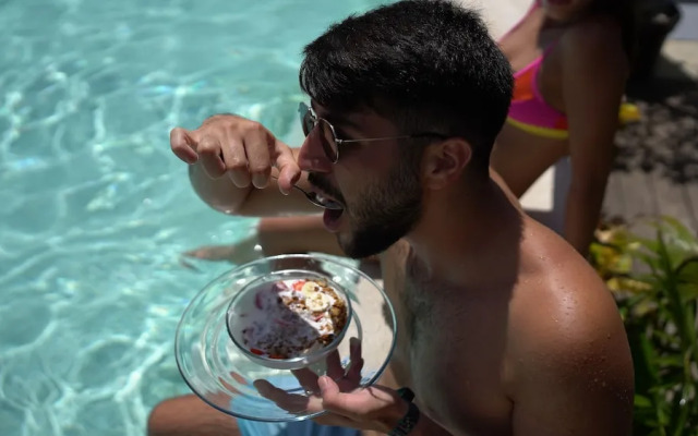 Maui Hostel - Adults Only