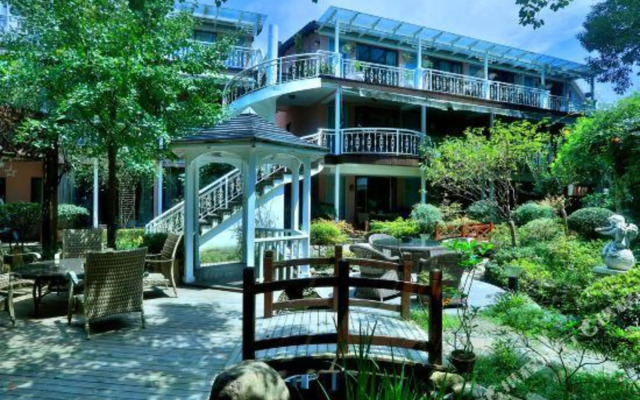 珑璟心情民宿(西湖林语店)