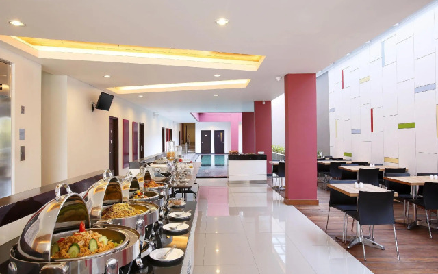Amaris Hotel Dewi Sri