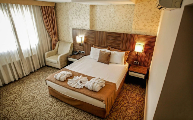 Grand Denizli Hotel