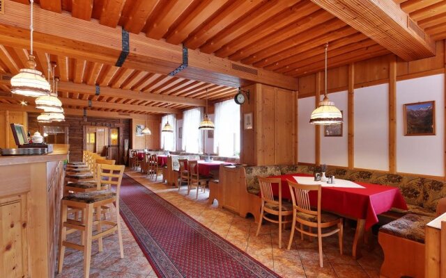 Hotel Stara Skola