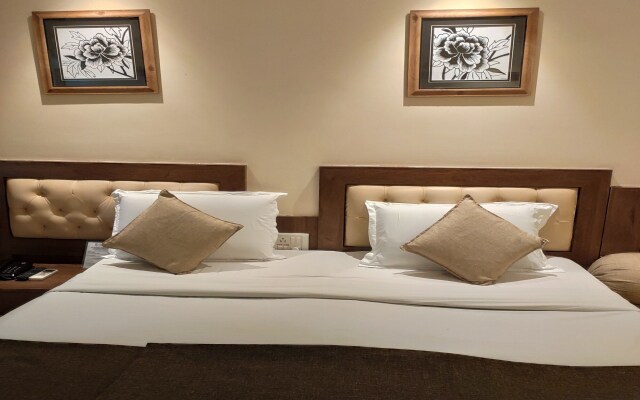 Hotel Pushpak