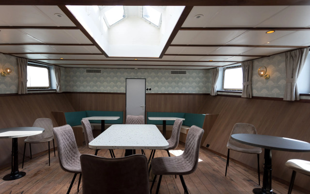 Hotelboot Koningin Emma Kloeg Collection