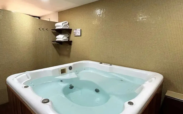 Best Western Premier CMC Girona