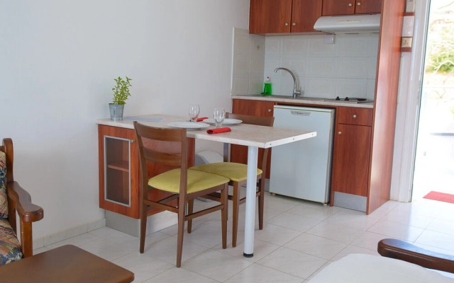 Dimitra Apartment Hotel