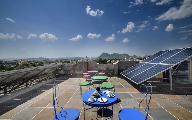 Shiv Villa By OYO Rooms